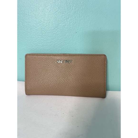 Nine West Wallet faux leather -‎ Beige - Picture 1 of 4